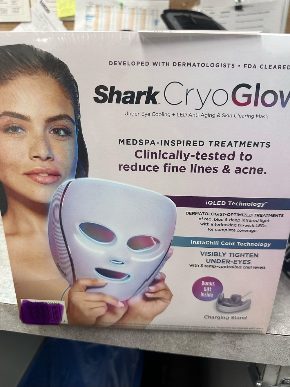 Shark CryoGlow LED Facial Mask for Women - Pearl White